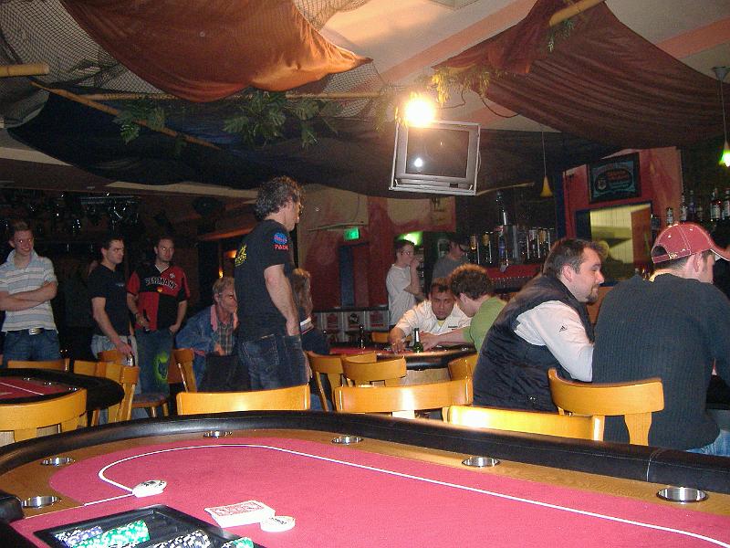 strip poker disco girls_0000003.JPG